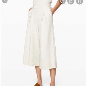 Can You Feel the Pleat Crop